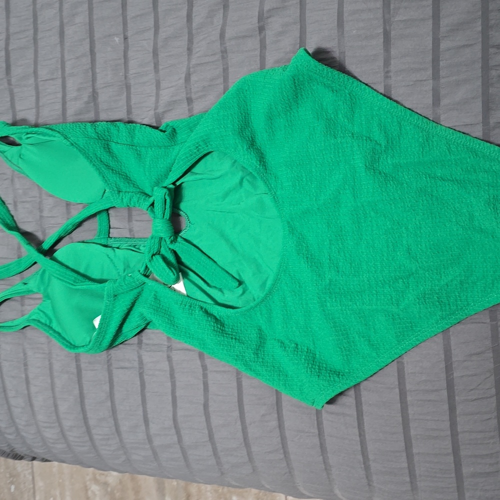 Becca Green One Piece Swimsuit Sz Med Nwt - Picture 4 of 6